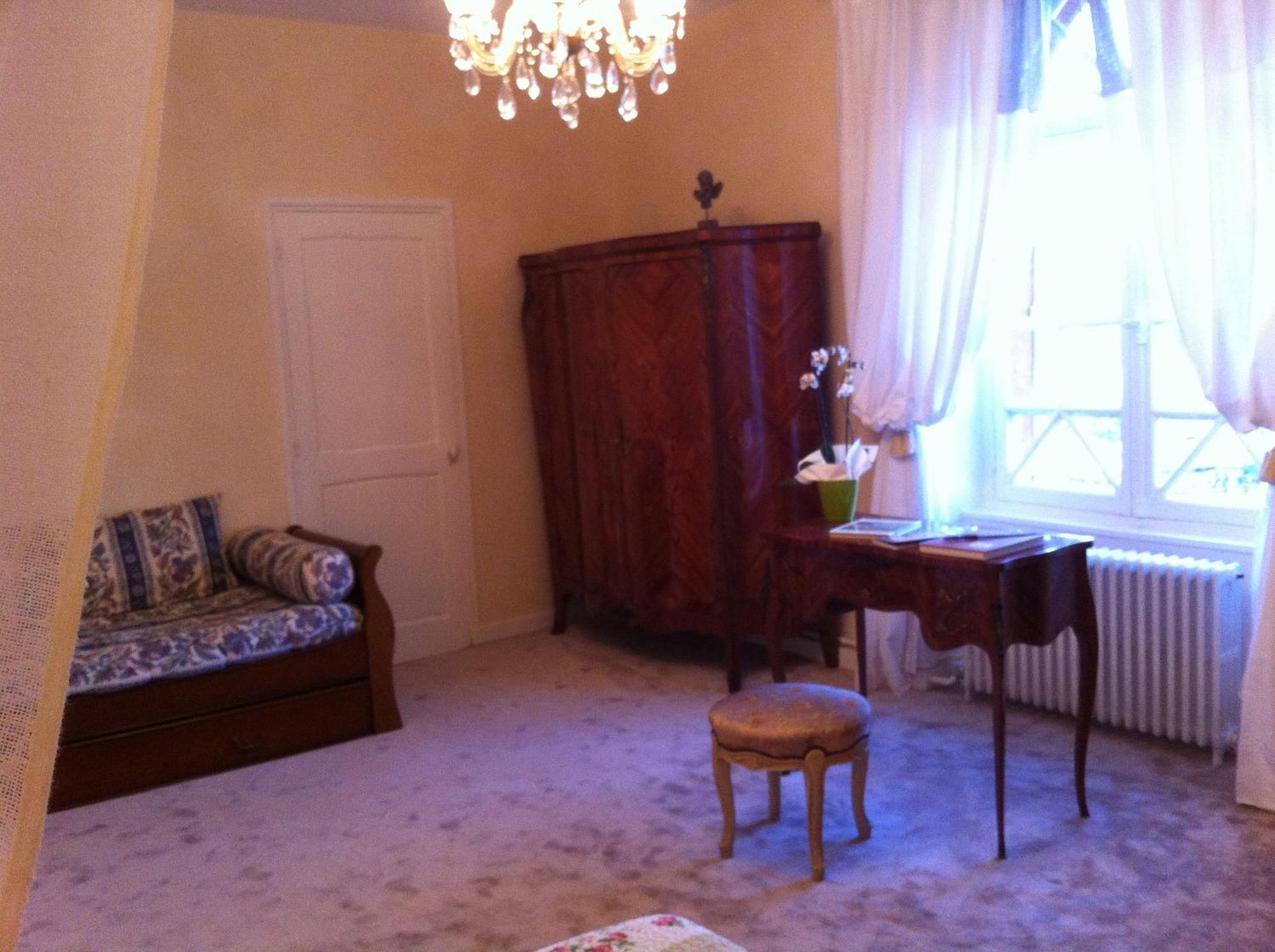 Le Clos De La Muse Saint-Junien Zimmer foto